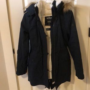 Hollister Winter Coat w/faux fur